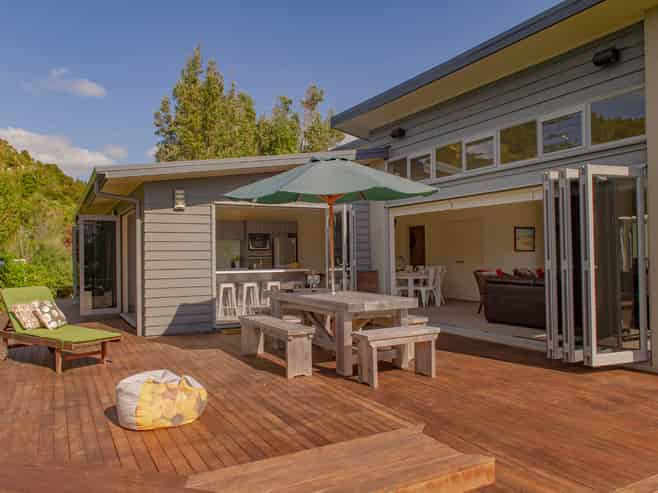 9 Taunui Place, Cooks Beach