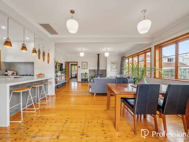 1 Thornycroft Avenue, Epuni