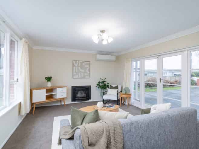 15 Charles Street, Clouston Park