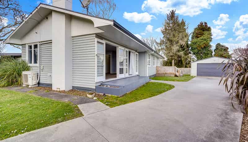 11 Richardson Road, Bader