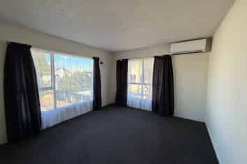 8/10 Wellington Street, Hamilton East
