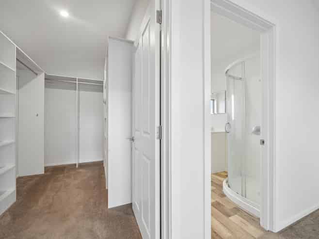 92 Foothills Road, Okuku