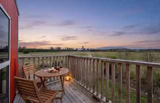 92 Foothills Road, Okuku