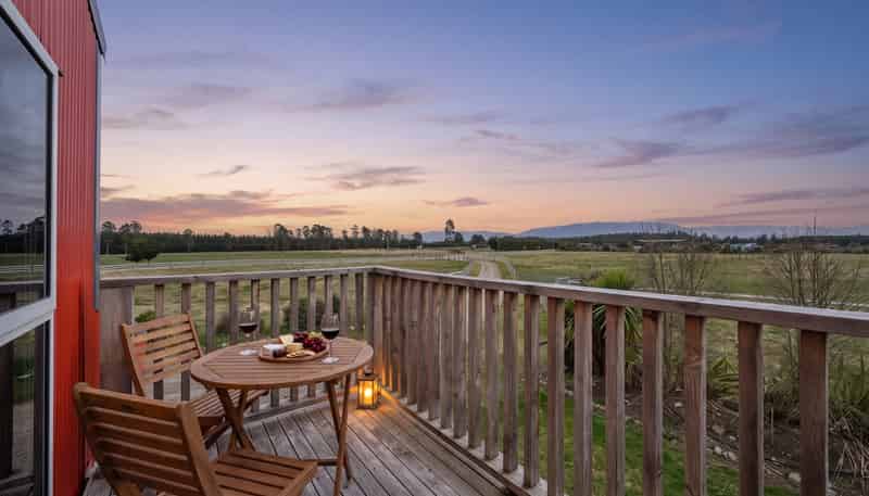 92 Foothills Road, Okuku
