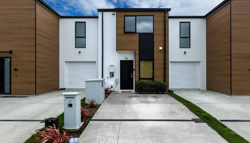 8 Cynisca Crescent, Wallaceville