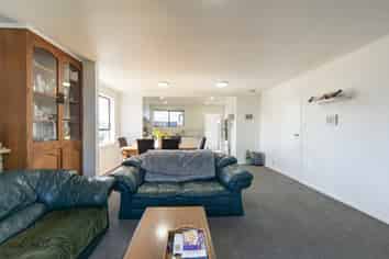 57A Ascot Road, Chartwell