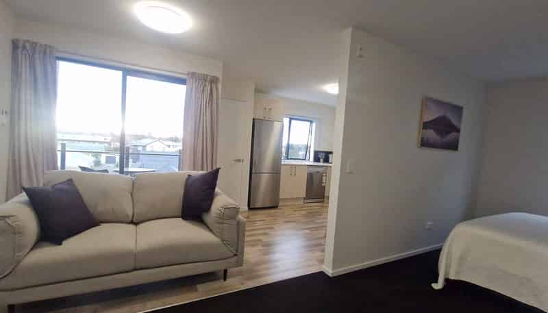 202/120 Stanmore Road, Linwood