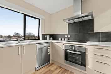202/120 Stanmore Road, Linwood
