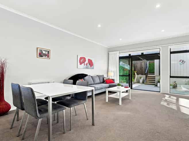 125 Bonair Cresent, Millwater