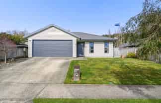 5 Poppy Watts Grove, Stokes Valley
