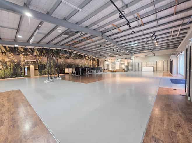 Prime Showroom Opportunity