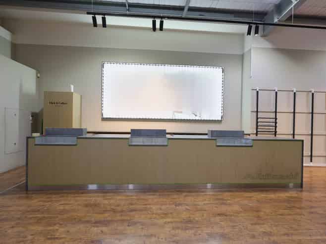 Prime Showroom Opportunity