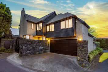 2/68A Ranfurly Road, Epsom