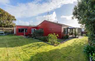 34 Norfolk Crescent, Otaki Beach