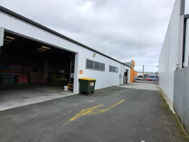Warehouse or workshop spaces with offices