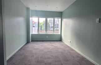 Work, Consult or Treat in One Space
