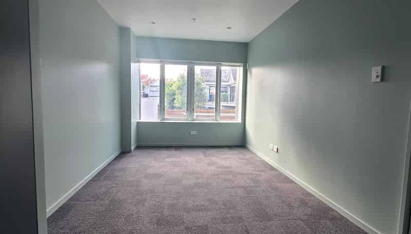  Room 2, Suite 101, 8 Turua Street, Saint Heliers