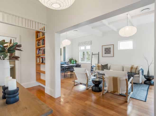 9 Mons Avenue, Mount Roskill