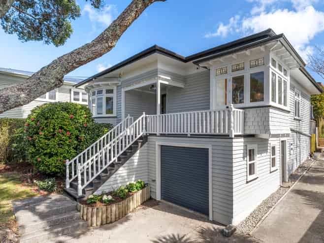 9 Mons Avenue, Mount Roskill