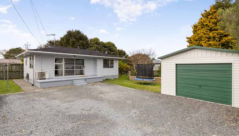 24A Bruce Avenue, Glenview
