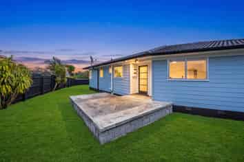8 Aldo Place, Clover Park