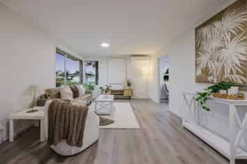8 Aldo Place, Clover Park