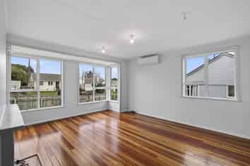56 Cook Street, Marfell