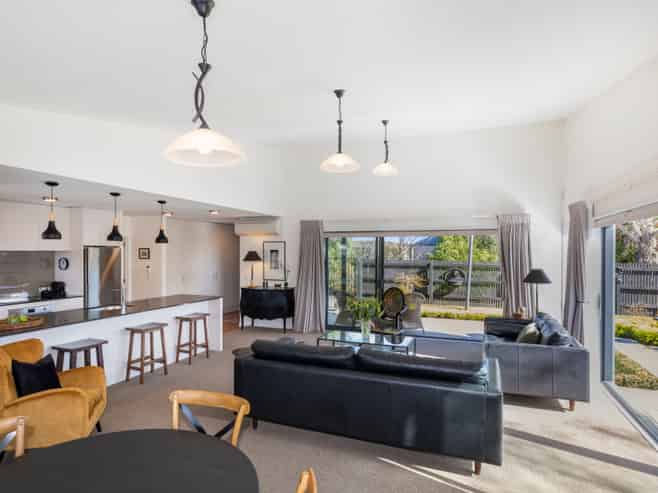92 Rugby Street, Merivale