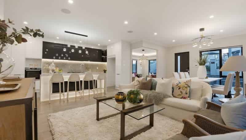 221B Murphys Road, Flat Bush