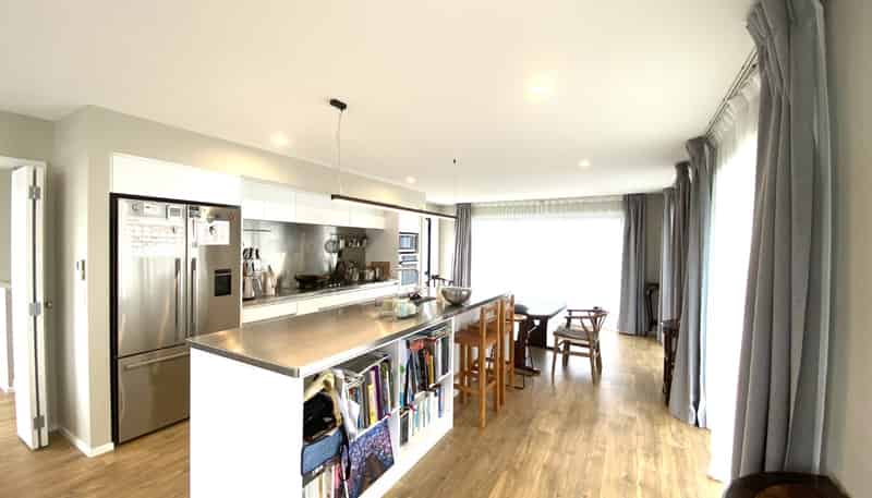 8 Waitai Lane, Newlands