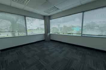 Wiri Office with 62 Parks | 272m2 - 1,225m2