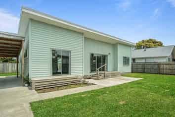 18 School Road, Te Hapara