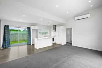 18 School Road, Te Hapara