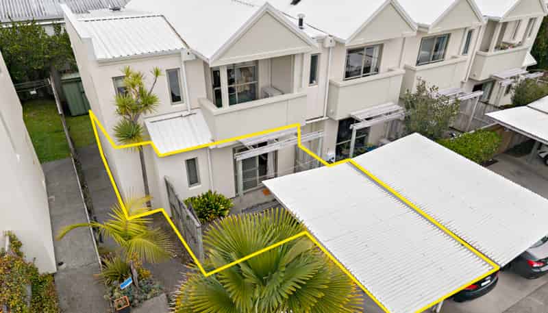 73A/21 Hunters Park Drive, Three Kings