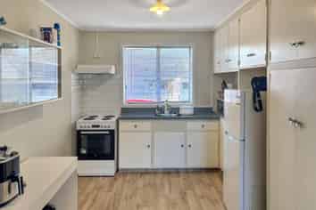 2/287 Wills Street, Ashburton