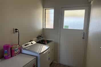 2/287 Wills Street, Ashburton