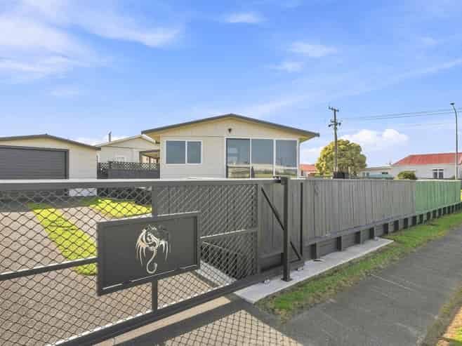 1A Mosston Road, Castlecliff