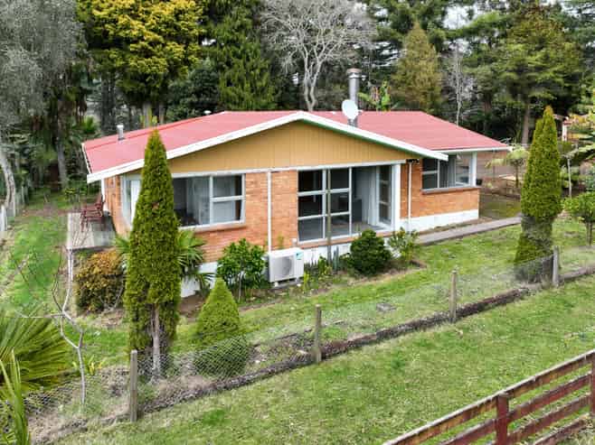 10 Robertson Road, Whatawhata
