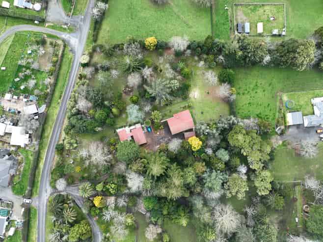 10 Robertson Road, Whatawhata