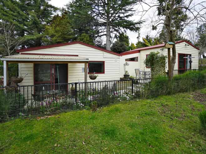 10 Robertson Road, Whatawhata