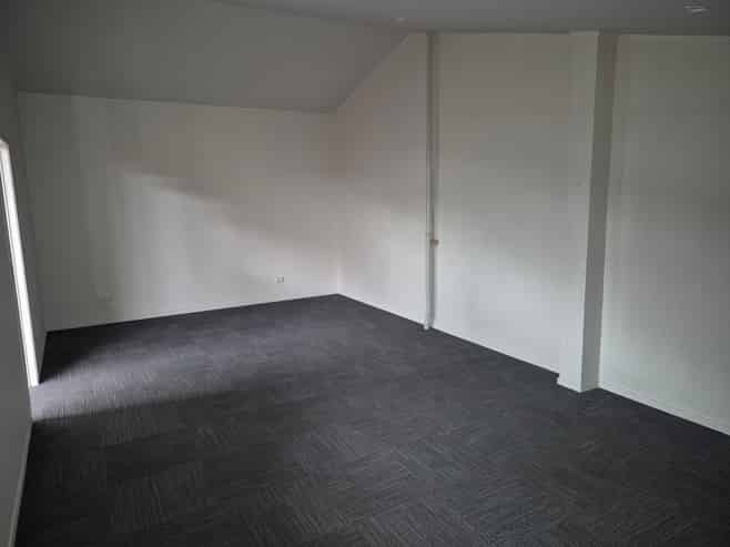 225sqm of "Look At Me" On Ellis Street