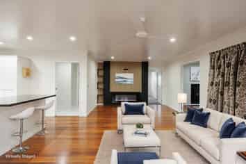 1109A Outram Road, Akina