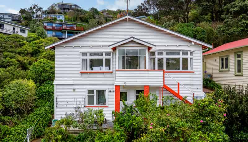 62 Severn Street, Island Bay
