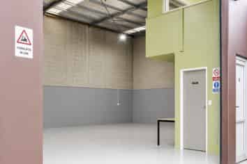 Well located light industrial unit