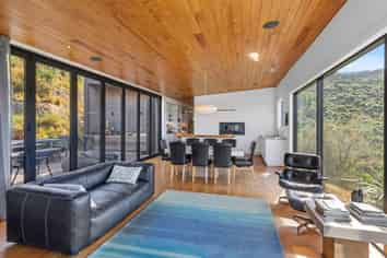 8 Endeavour Place, LYTTELTON