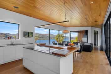 8 Endeavour Place, LYTTELTON