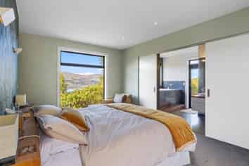 8 Endeavour Place, LYTTELTON