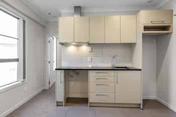 6/9C Massey Ave, Pukekohe