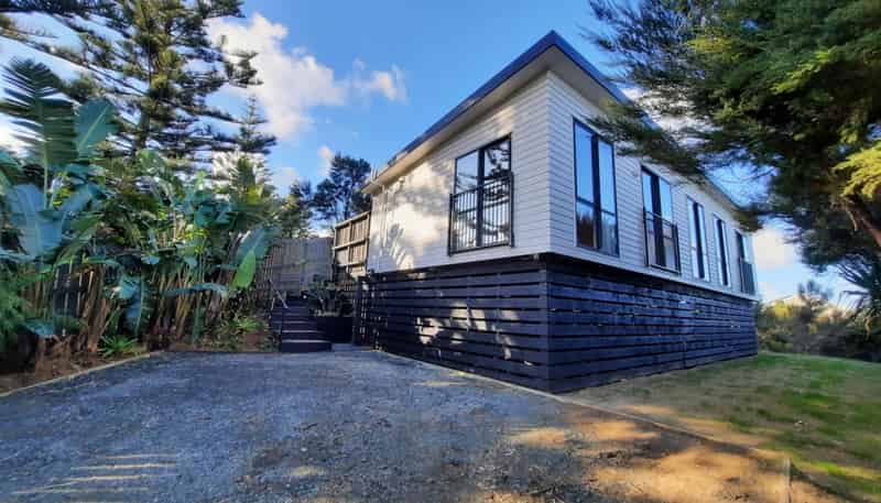 1 Seabreeze Road, Mangawhai Heads