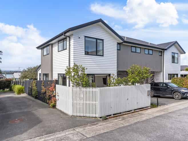 15 Temata Lane, Waiotaiki Bay